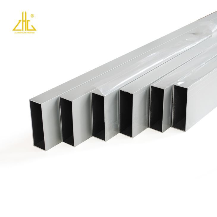 Kwadratowe wytłaczane aluminium