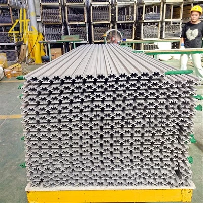 Przemysłowe profile aluminiowe ze stopu 6063 T5 Profil aluminiowy z anodowaną obróbką powierzchni